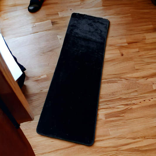 Silky Floor Mat -Black (60*180)