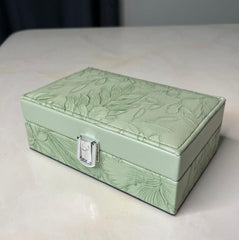 Single Layer Leather Jewelry Organizer