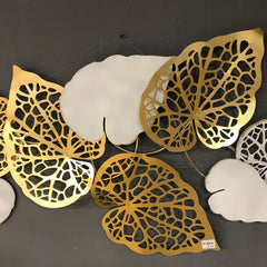 Leaf Design Metal Wall Hanging