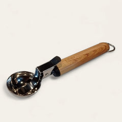 Wooden Handle Ice Cream Scooper