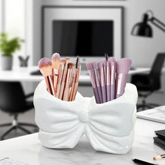 Elegant Bow Shape Cosmetic Brush Organizer
