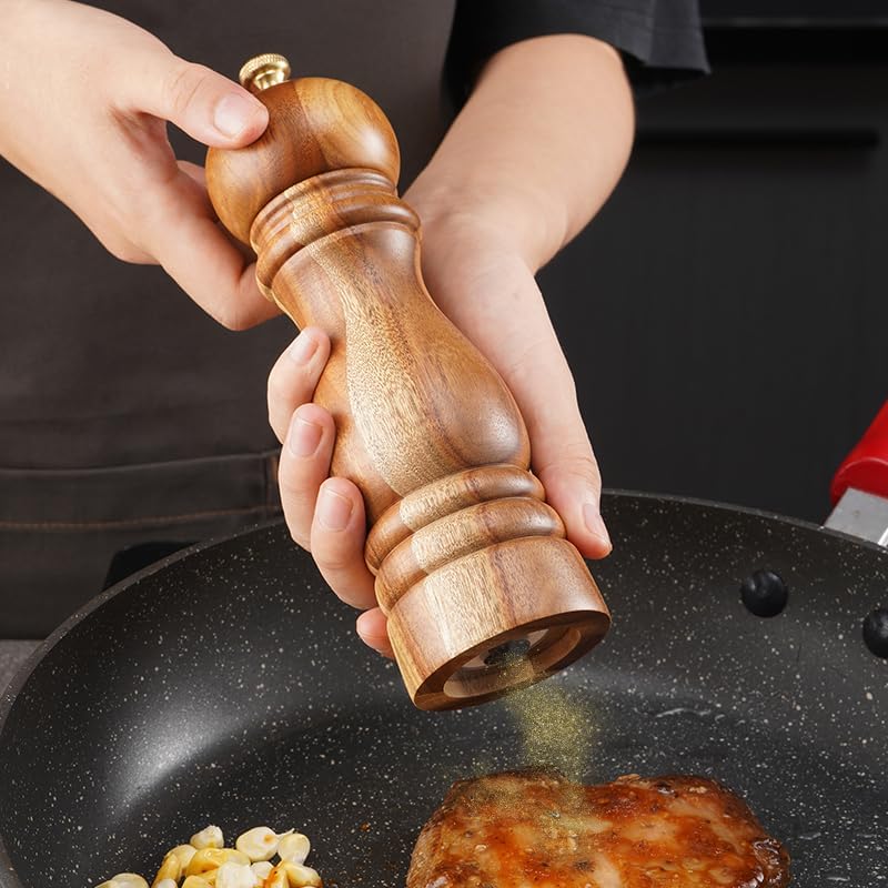 Wooden Black Pepper Grinder