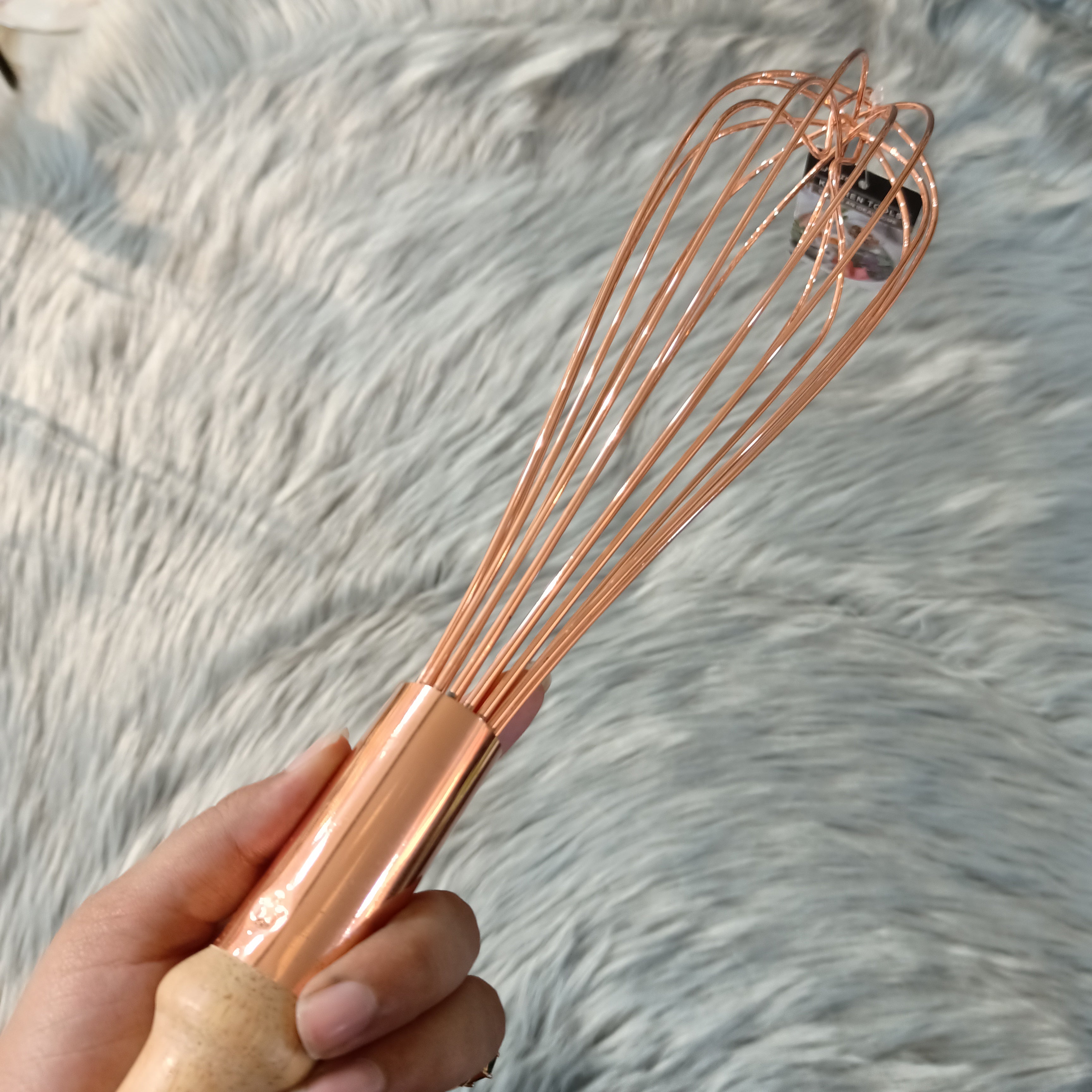 Golden Egg Whisker (Large)