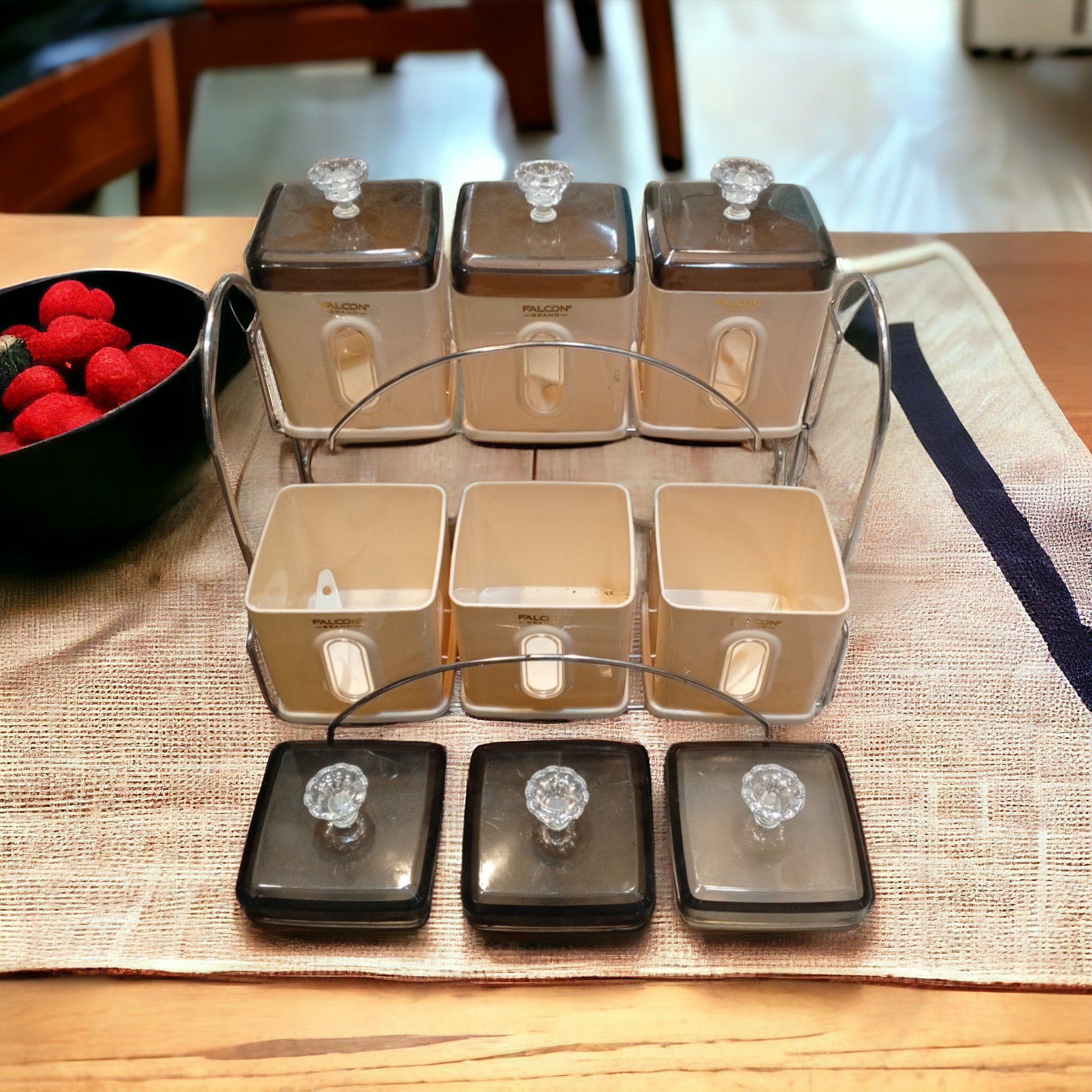 6 Pcs Spice box With Stainless Steel Stand-skin