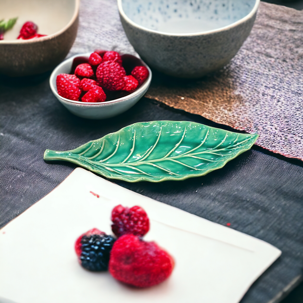 Ceramic Leaf Tray