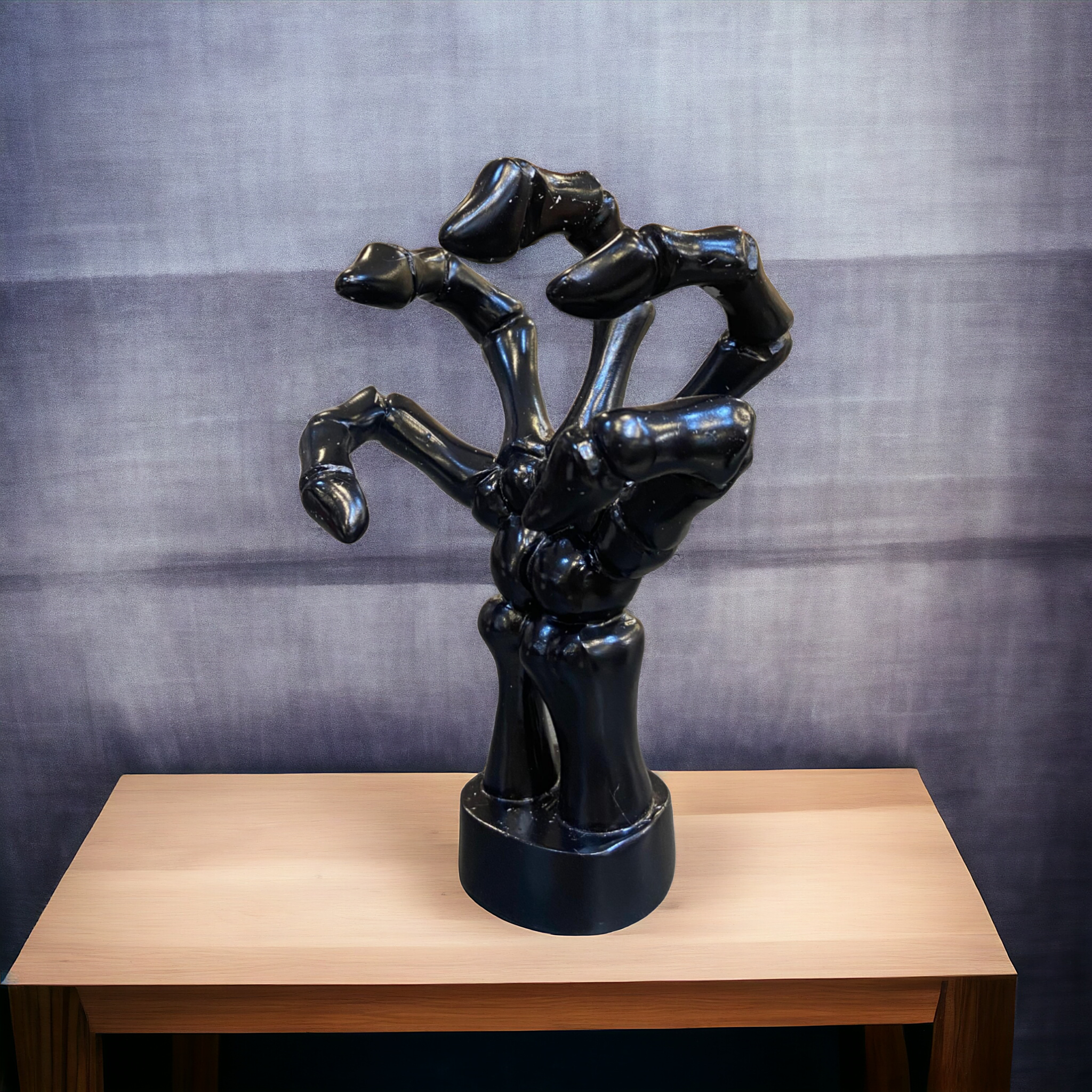 Hand Shape Table Statue