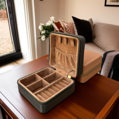 Mini Portable Travel Jewelry Case