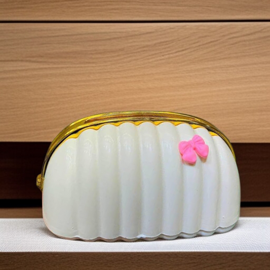 Creative Shell Design Tissue Box-White Gold