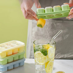 Stackable Ice Tray with Lid (8 Grid)
