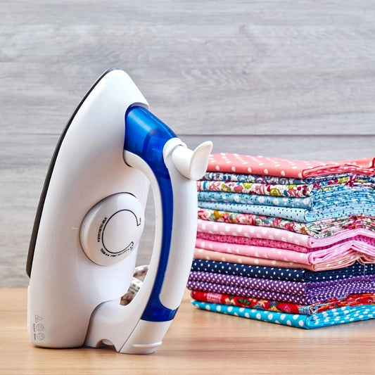 Mini Fold able Travel Electric Steam Iron For Clothes