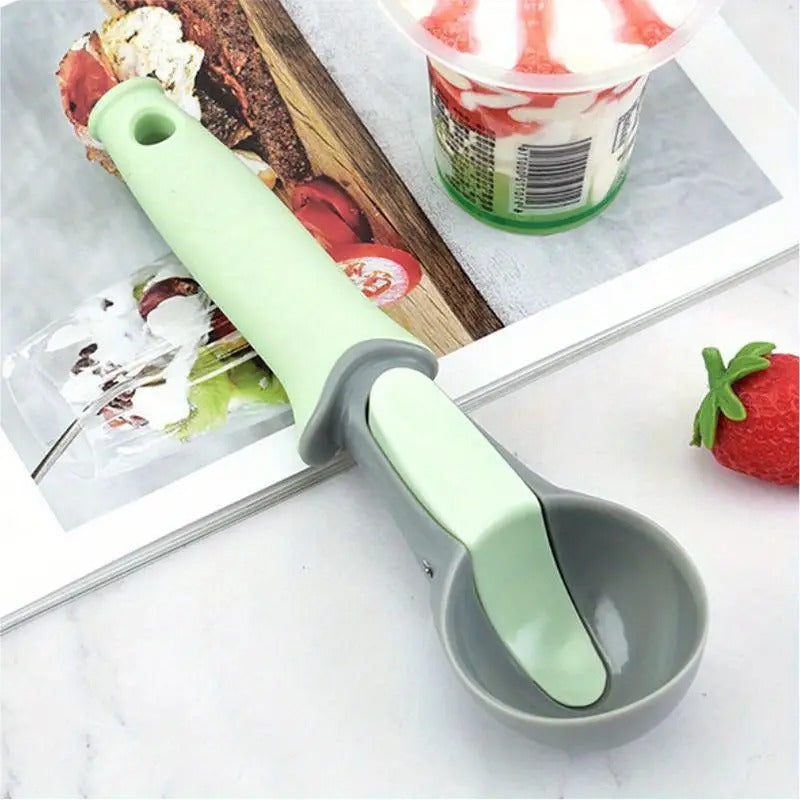 Comfortable Handle Ice Cream Scoop