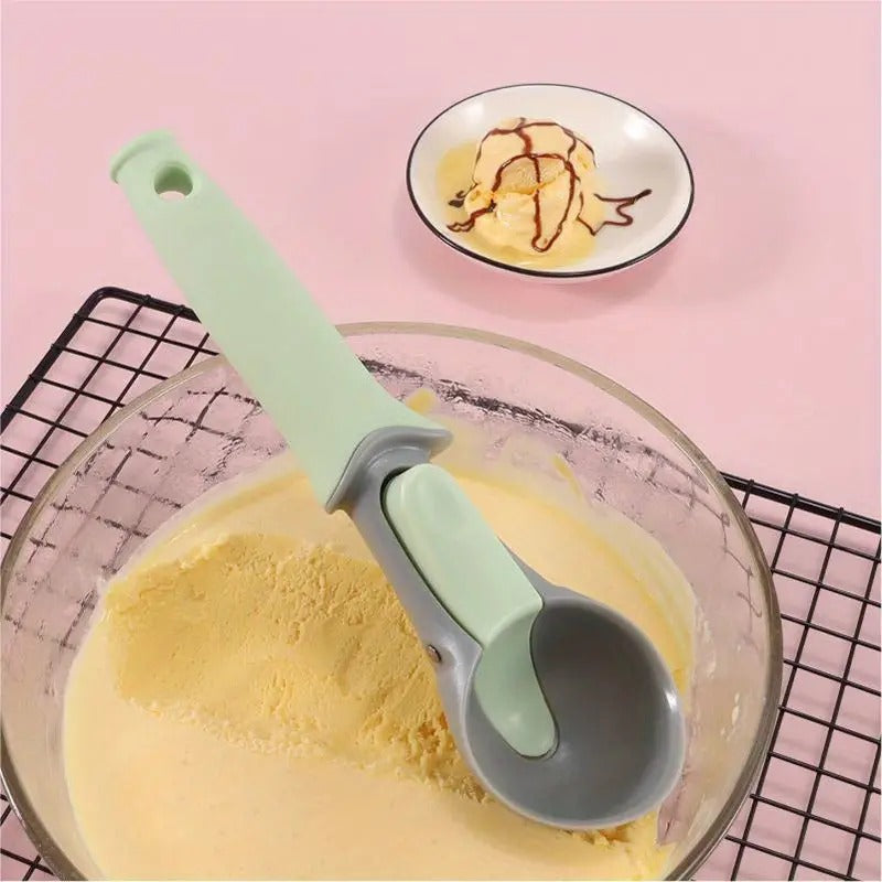 Comfortable Handle Ice Cream Scoop