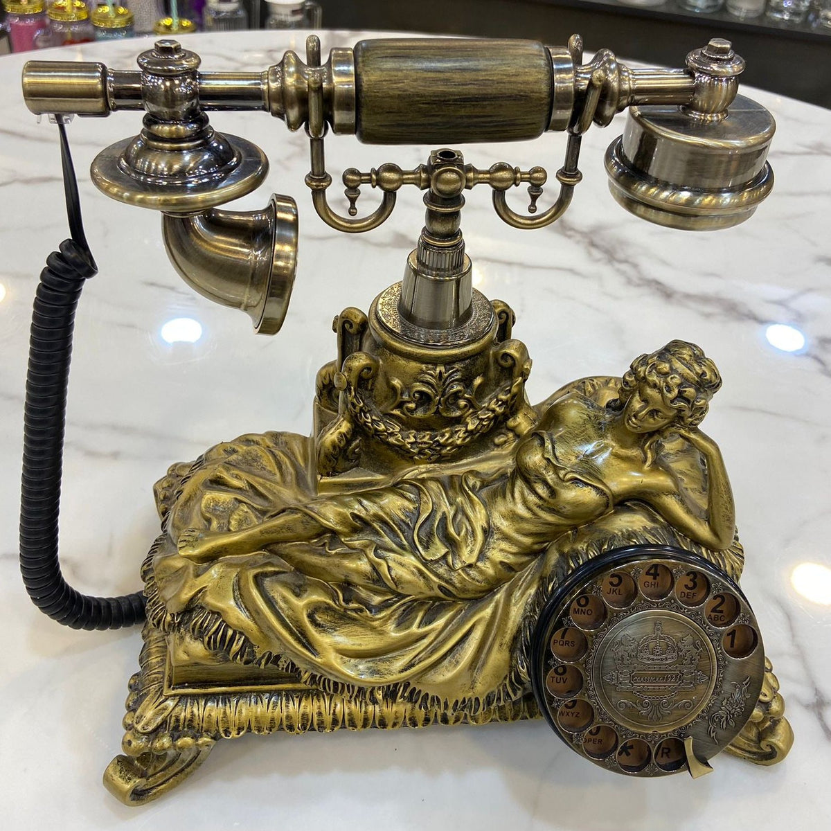 Antique Design Telephone -4761