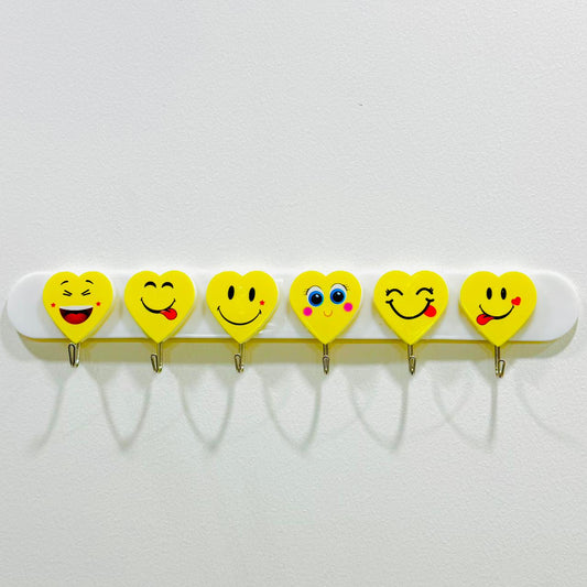 6 Pcs Heart Shape Smiley Hooks