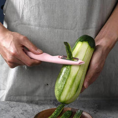 Rustproof stainless steel swivel blade peeler