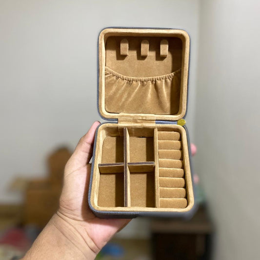 Mini Portable Travel Jewelry Case (Grey)