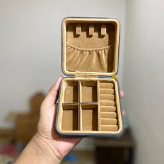 Mini Portable Travel Jewelry Case (Grey)