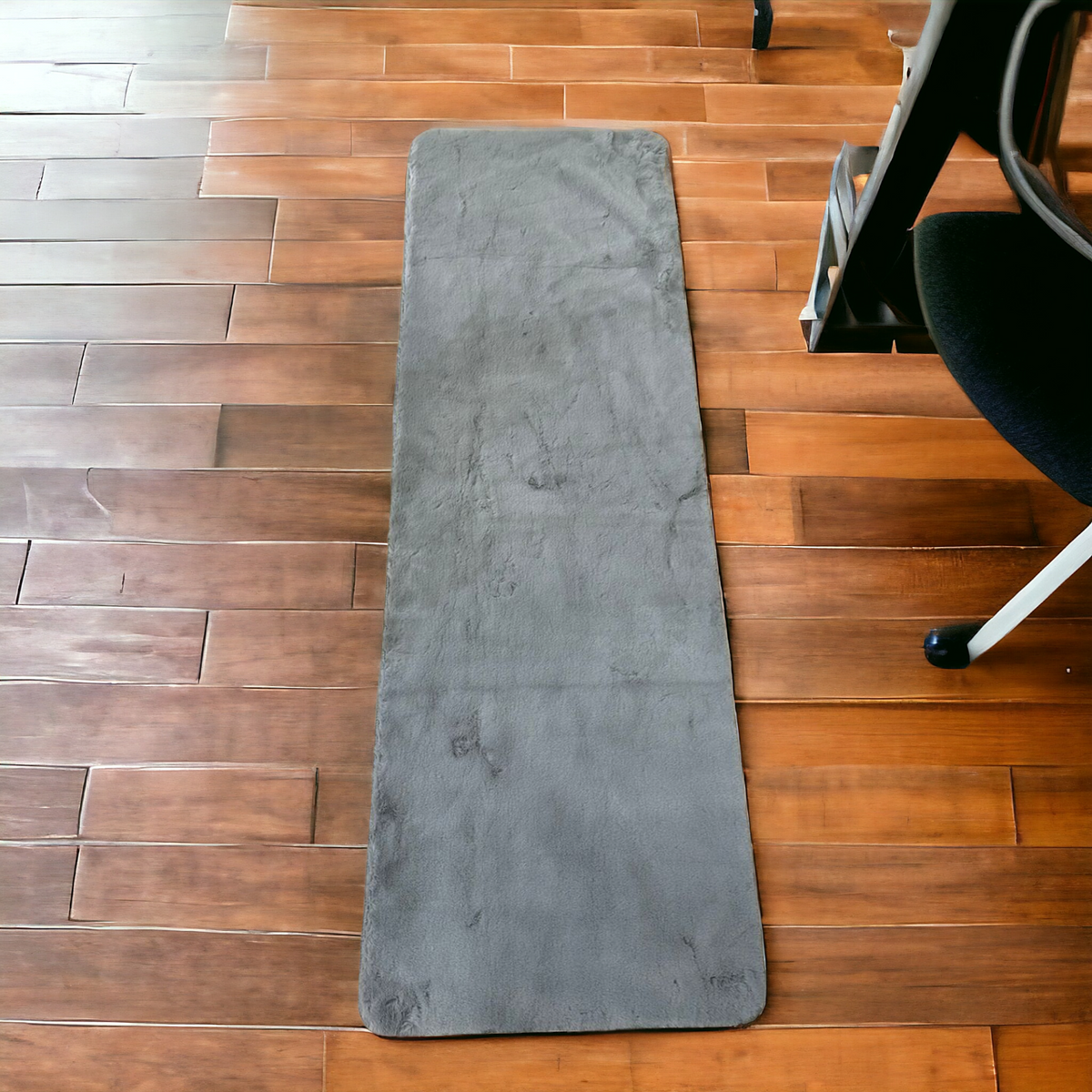 Silky Floor Mat -Grey (60*180)