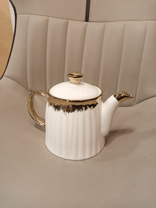 Ceramic kettle Golden Border