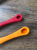 MADHUNGRY Silicon Double-Sided Measuring Spoon 14 & 12 TSP