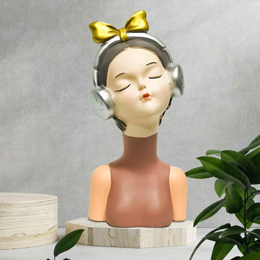 Nordic Girl Sculpture